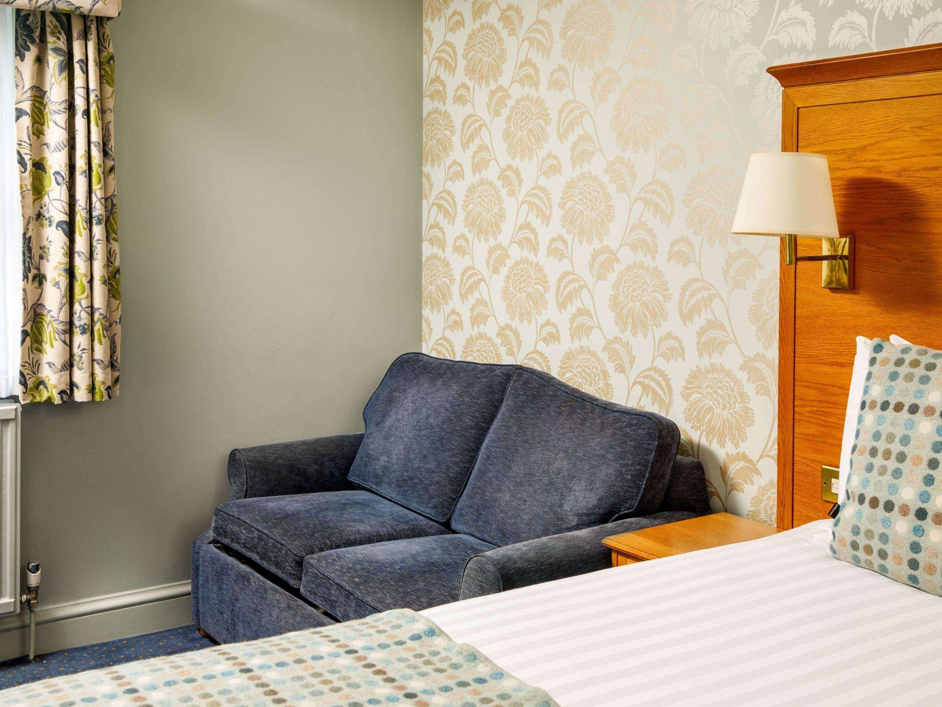 Mercure Bristol North The Grange Hotel Винтербоуне Экстерьер фото