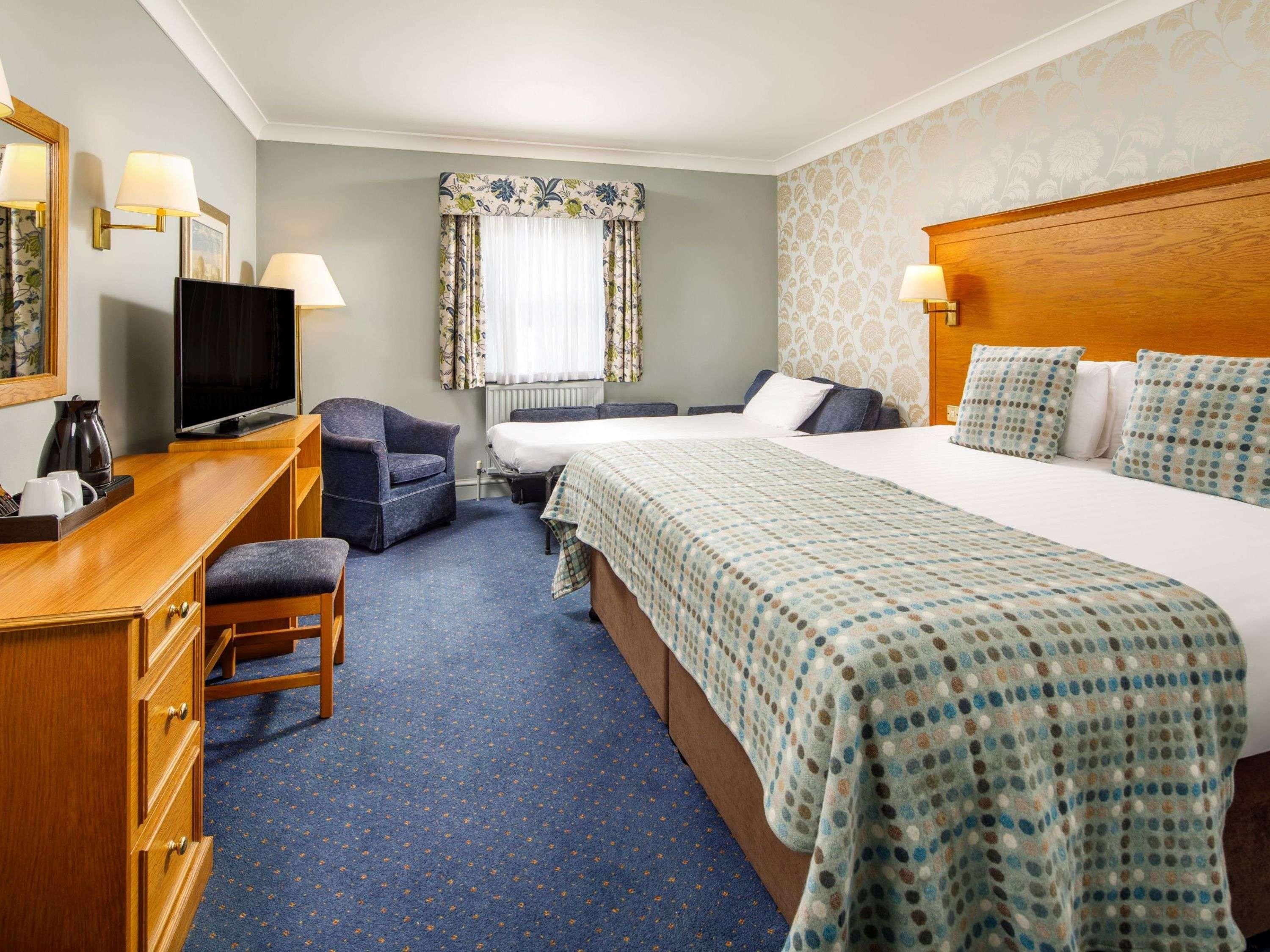 Mercure Bristol North The Grange Hotel Винтербоуне Экстерьер фото