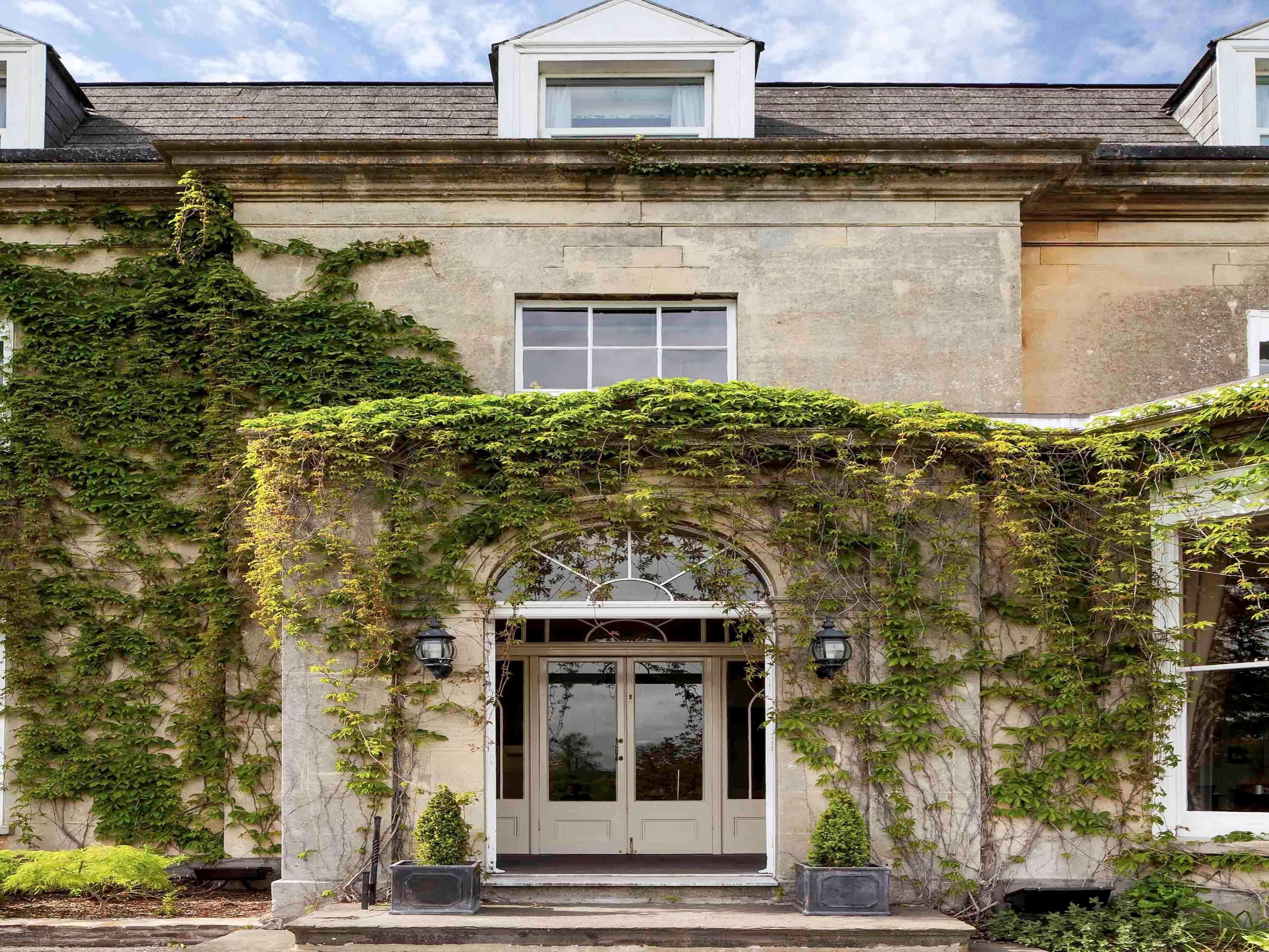 Mercure Bristol North The Grange Hotel Винтербоуне Экстерьер фото