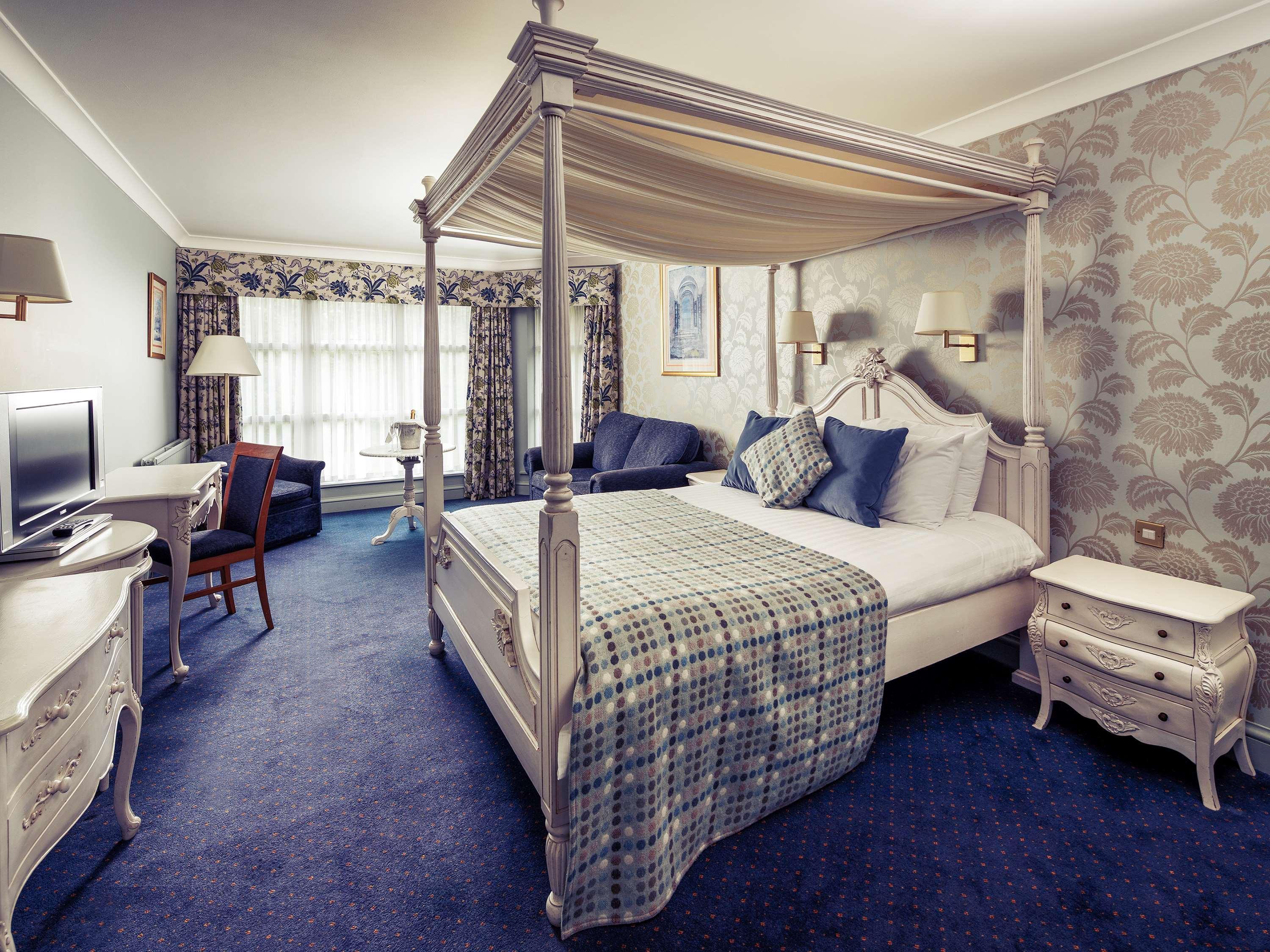 Mercure Bristol North The Grange Hotel Винтербоуне Экстерьер фото