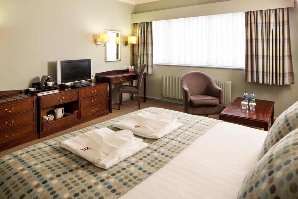 Mercure Bristol North The Grange Hotel Винтербоуне Экстерьер фото